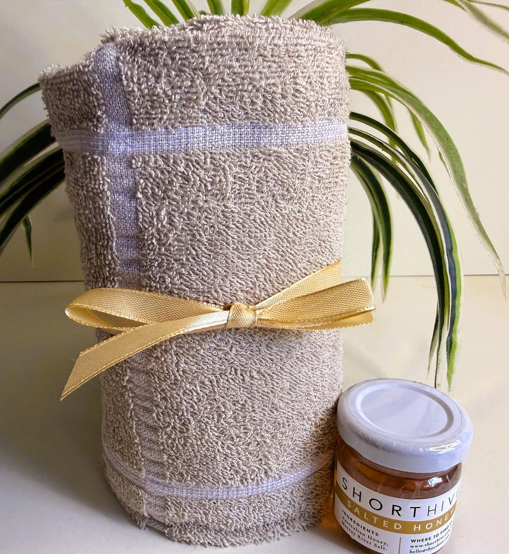 Style My Home Gift Box – tea towel and artisan honey gourmet gift