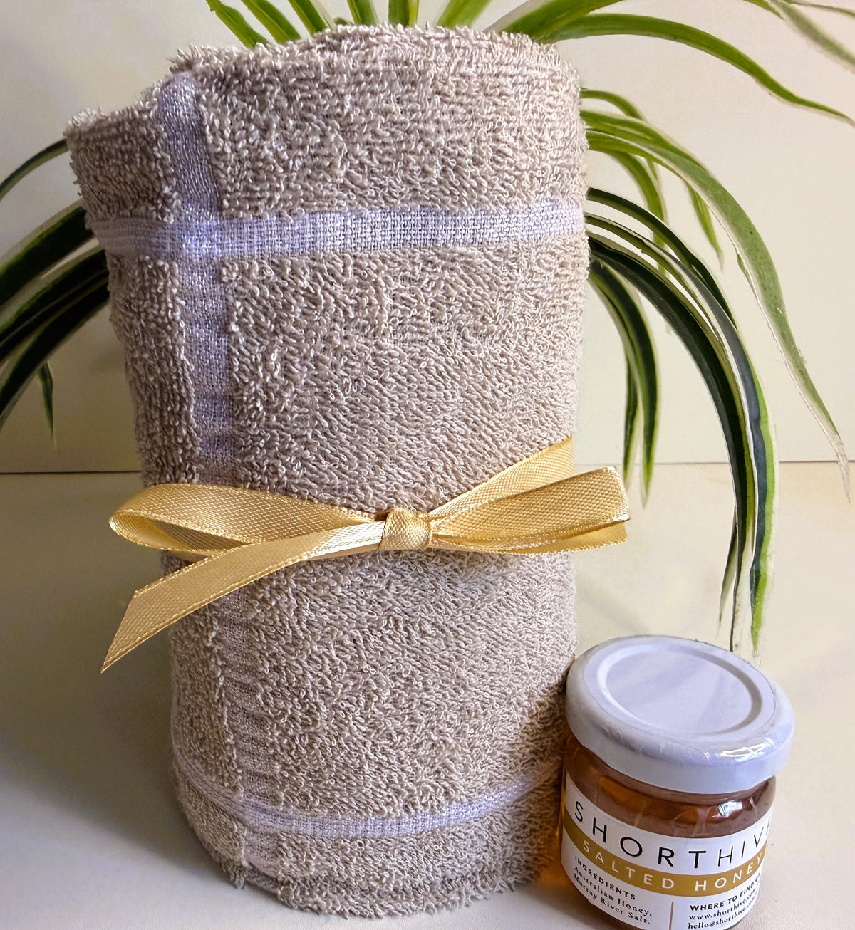 Style My Home Gift Box – tea towel and artisan honey gourmet gift