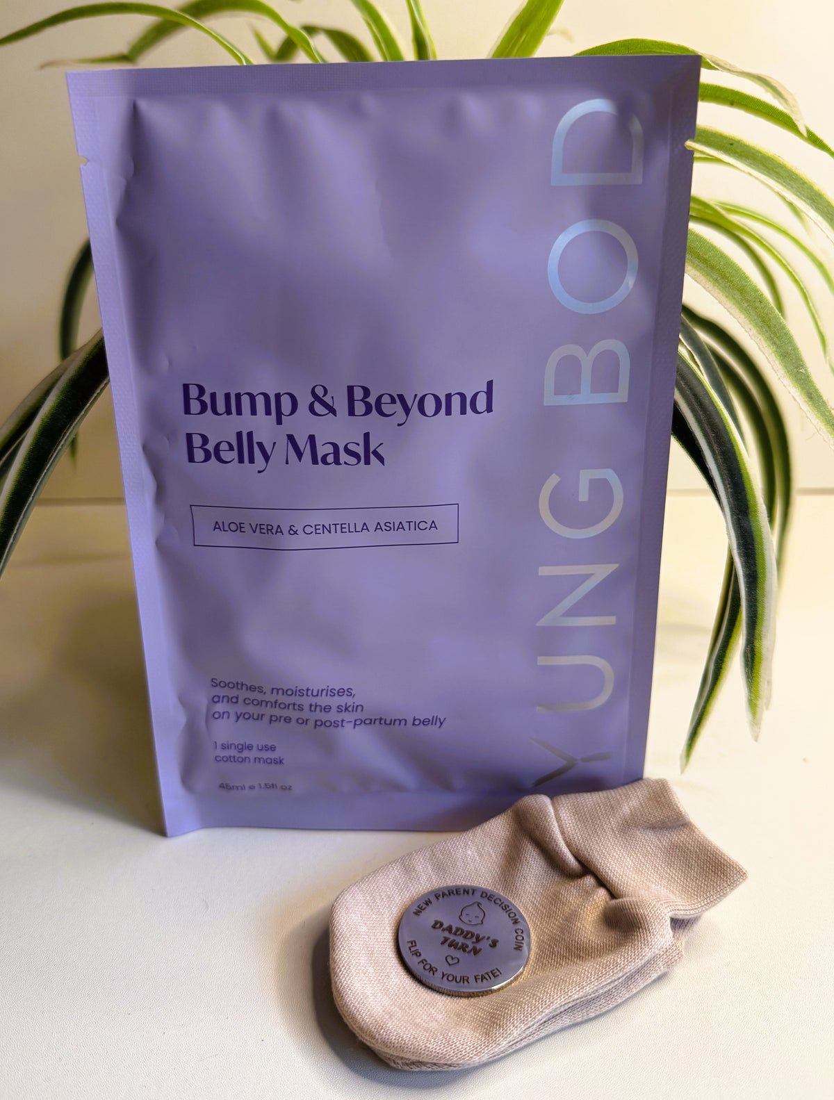 Style My Newborn Gift Box – belly mask and baby booties new mum gift