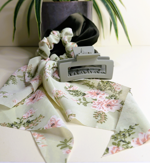 Style My Hair Gift Box – satin scrunchies and flower claw clip hair accessories